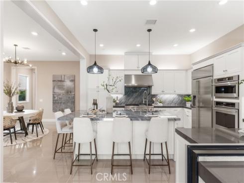 131  Spiral  , Irvine, CA