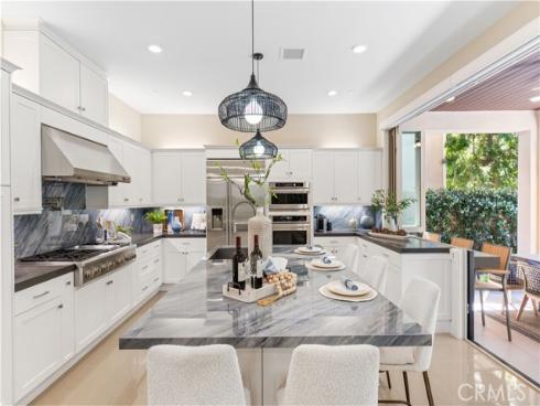 131  Spiral  , Irvine, CA