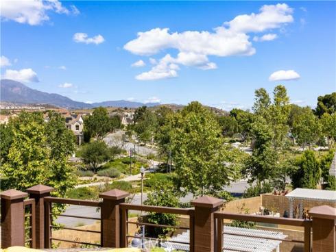 131  Spiral  , Irvine, CA