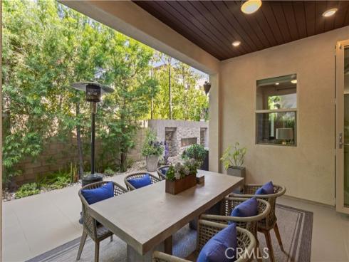 131  Spiral  , Irvine, CA