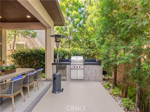 131  Spiral  , Irvine, CA