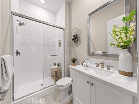 131  Spiral  , Irvine, CA