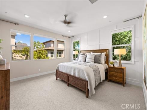 131  Spiral  , Irvine, CA