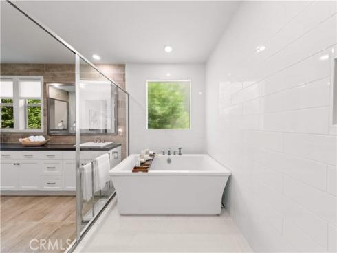 131  Spiral  , Irvine, CA