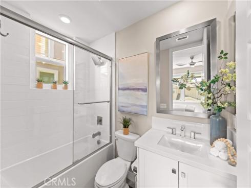 131  Spiral  , Irvine, CA