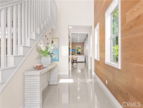 131  Spiral  , Irvine, CA