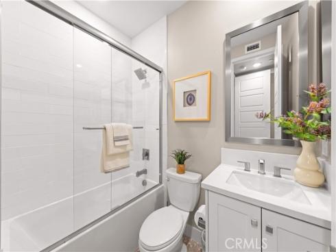 131  Spiral  , Irvine, CA