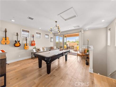 131  Spiral  , Irvine, CA