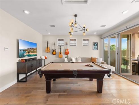 131  Spiral  , Irvine, CA