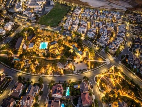 131  Spiral  , Irvine, CA