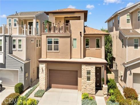 131  Spiral  , Irvine, CA