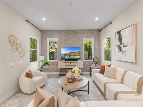 131  Spiral  , Irvine, CA