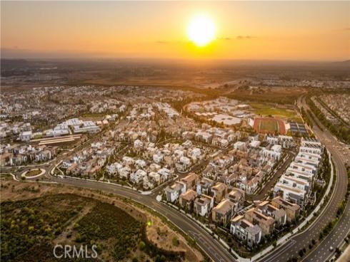 131  Spiral  , Irvine, CA