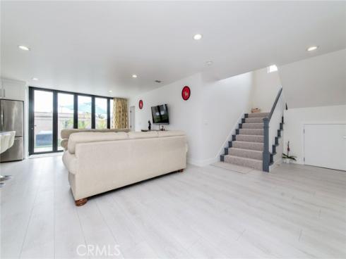 4512  Robinwood  , Irvine, CA