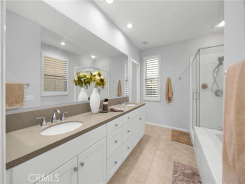 188  Excursion  , Irvine, CA