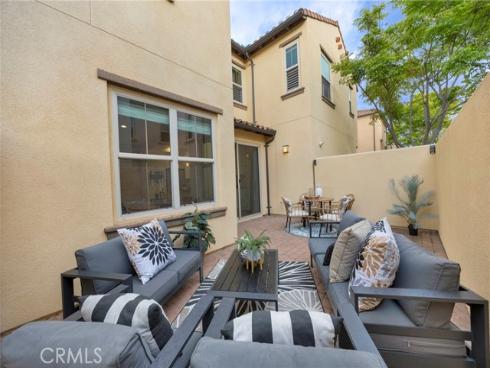 188  Excursion  , Irvine, CA