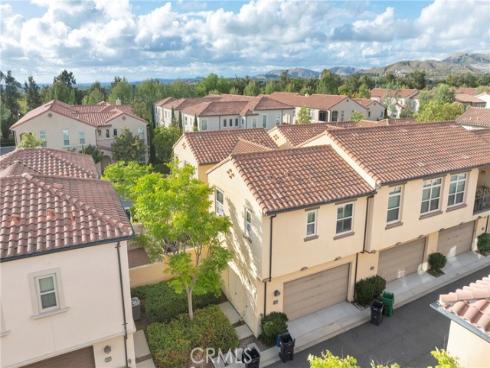 188  Excursion  , Irvine, CA