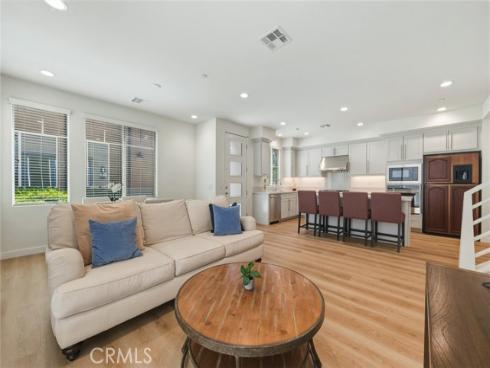 595  Cultivate  , Irvine, CA