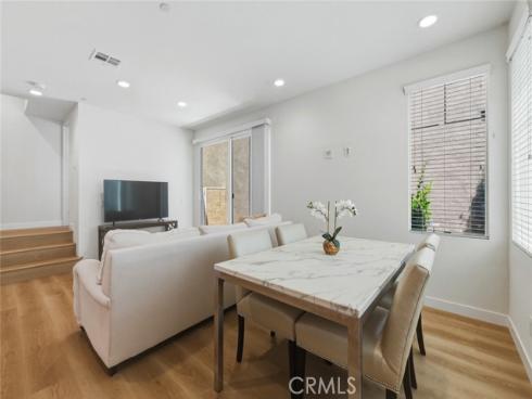 595  Cultivate  , Irvine, CA