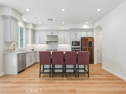 595  Cultivate  , Irvine, CA