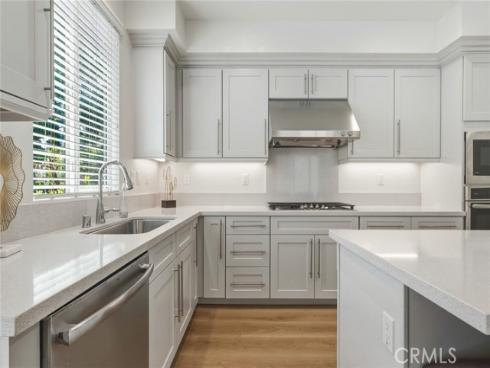 595  Cultivate  , Irvine, CA