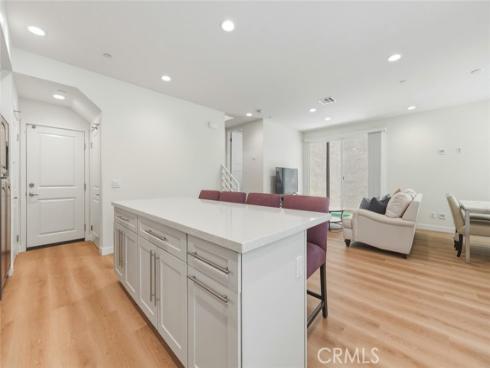 595  Cultivate  , Irvine, CA