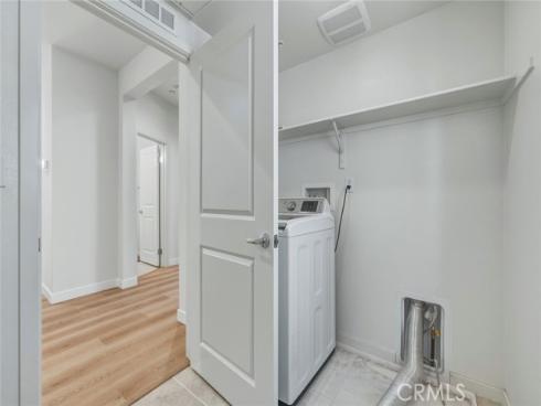 595  Cultivate  , Irvine, CA