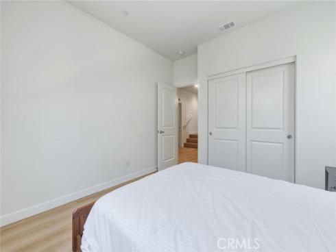 595  Cultivate  , Irvine, CA