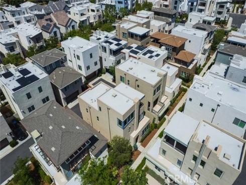 595  Cultivate  , Irvine, CA