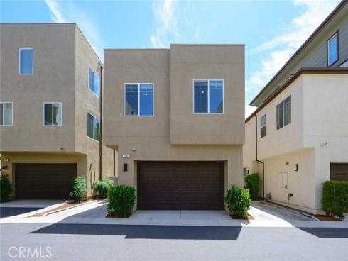 595  Cultivate  , Irvine, CA