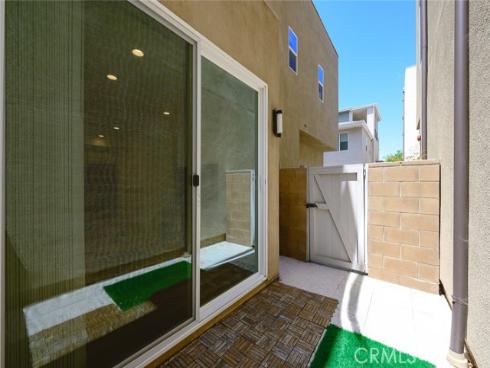 595  Cultivate  , Irvine, CA