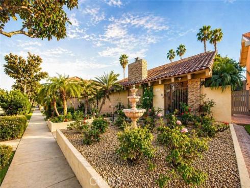 4062  Escudero  , Irvine, CA