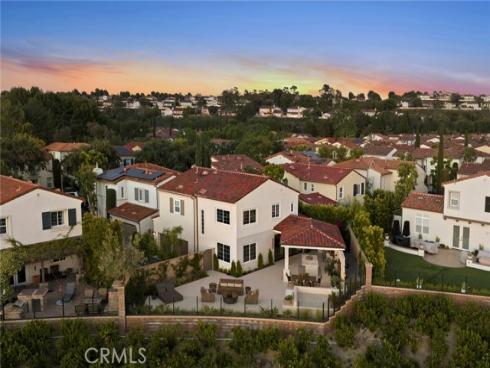 42  Gardenpath  , Irvine, CA