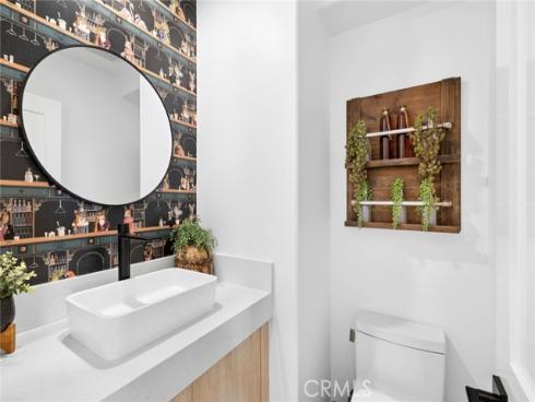 42  Gardenpath  , Irvine, CA