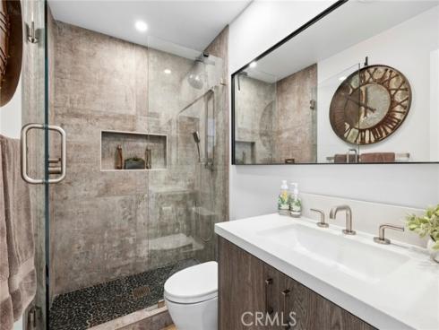 42  Gardenpath  , Irvine, CA