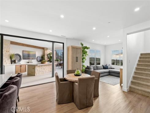 42  Gardenpath  , Irvine, CA