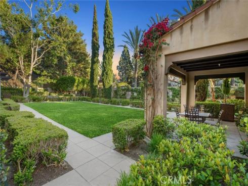 42  Gardenpath  , Irvine, CA