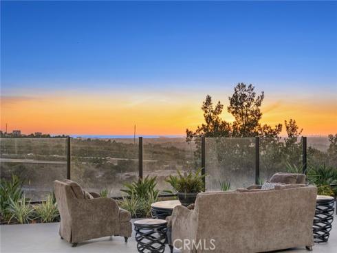 42  Gardenpath  , Irvine, CA