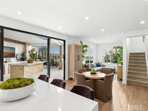 42  Gardenpath  , Irvine, CA