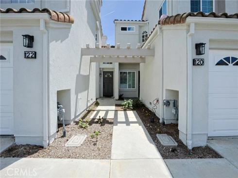 120  Agostino  , Irvine, CA