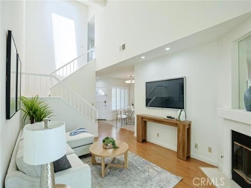 120  Agostino  , Irvine, CA