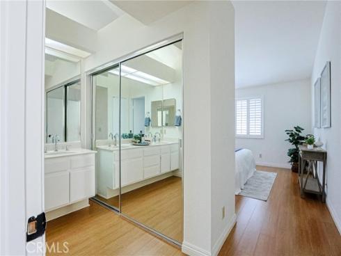 120  Agostino  , Irvine, CA