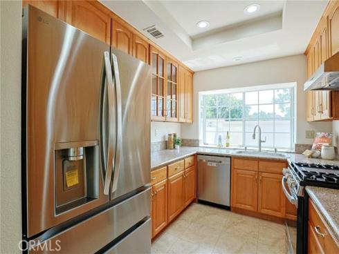 120  Agostino  , Irvine, CA