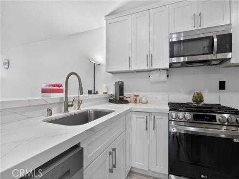 60  Orange Blossom  , Irvine, CA