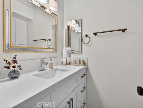 60  Orange Blossom  , Irvine, CA