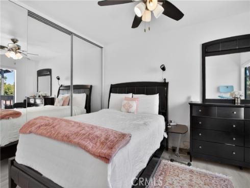 60  Orange Blossom  , Irvine, CA