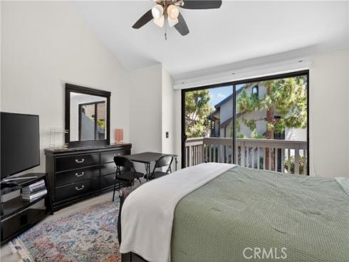 60  Orange Blossom  , Irvine, CA