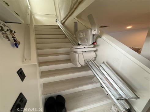 60  Orange Blossom  , Irvine, CA