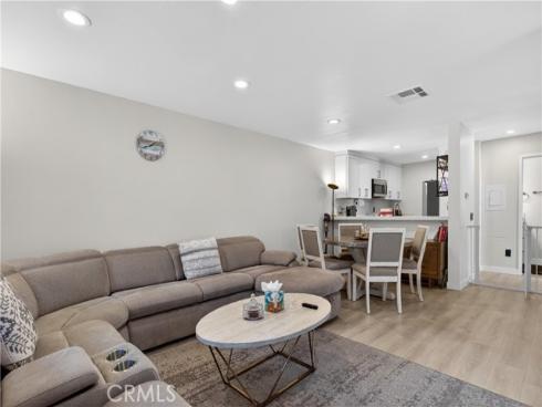 60  Orange Blossom  , Irvine, CA