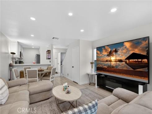 60  Orange Blossom  , Irvine, CA